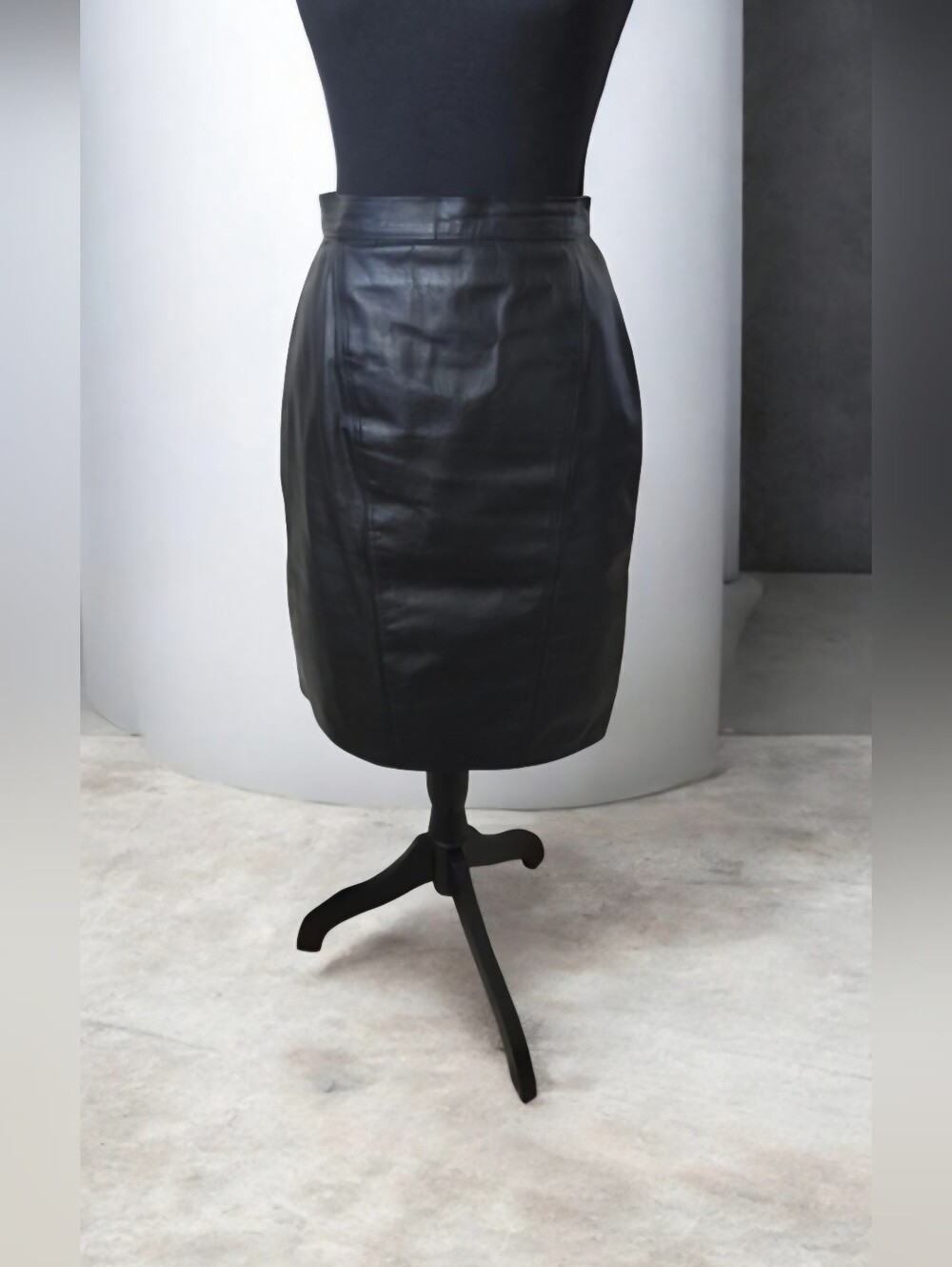 Classic  Leather Pencil Skirt